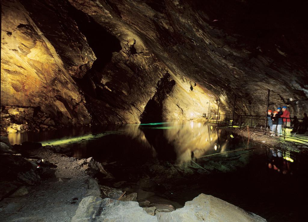 Trawsfynydd Becws Clydヴィラ エクステリア 写真